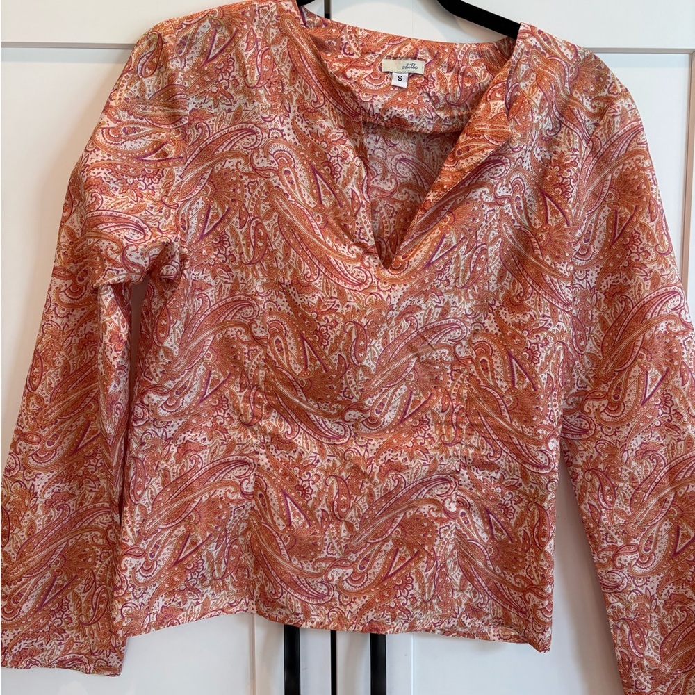 Odille Paisley V-Neck Blouse - Coral and White